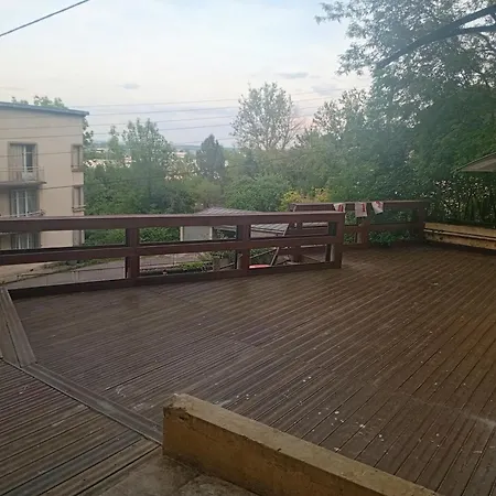Beautiful House لووْ